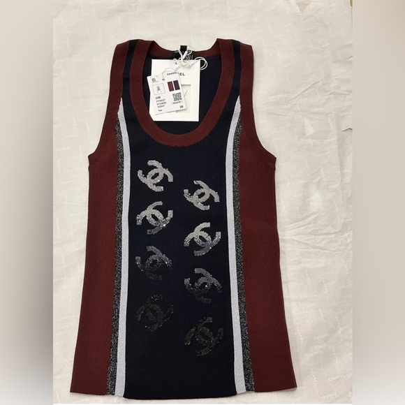 BNWT. Chanel navy blue top sz 36 - Picture 1 of 4